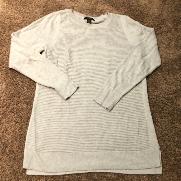 Grey sweater - Picture 1 of 2